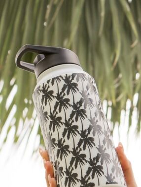 Bumpr Black & White Palm Tree Protective Bumper Sleeve For Yeti Or 36 Oz Bottles